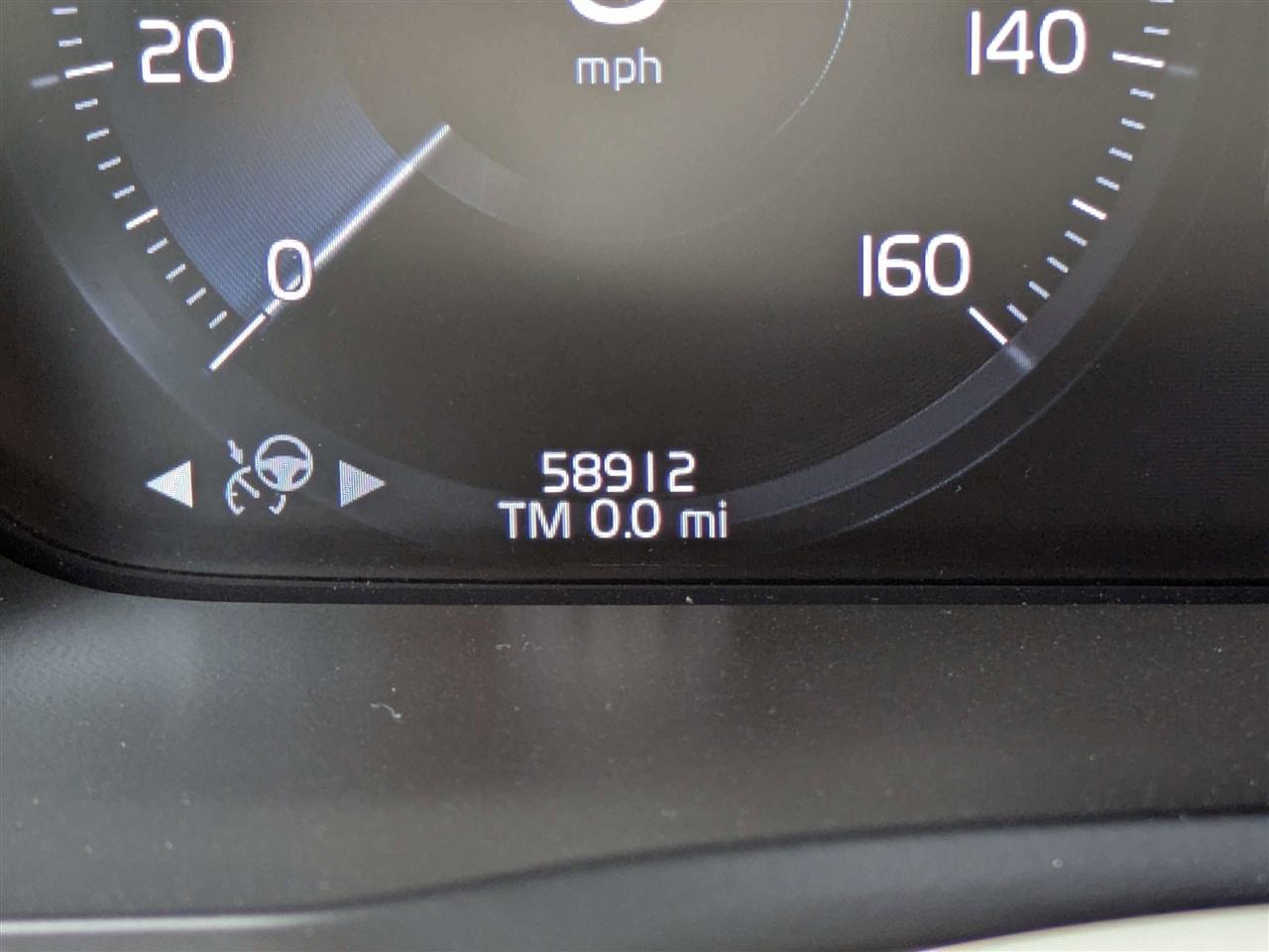 Volvo XC90 T6 Momentum AWD 2022