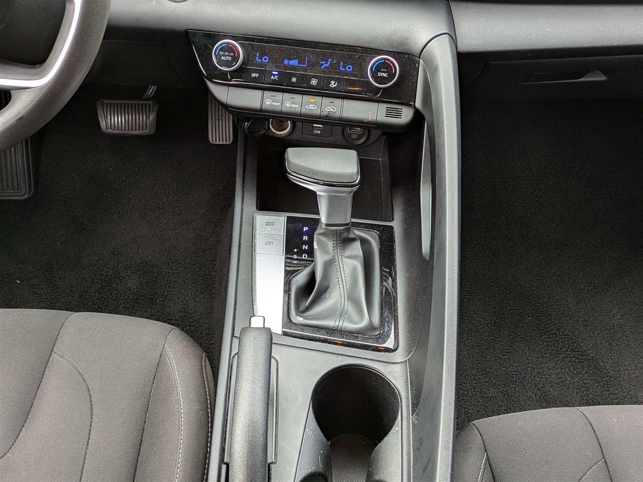 Hyundai Elantra SEL 2023