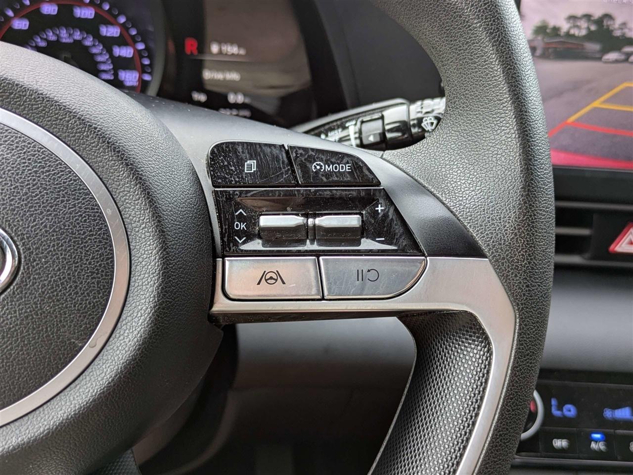 Hyundai Elantra SEL 2023
