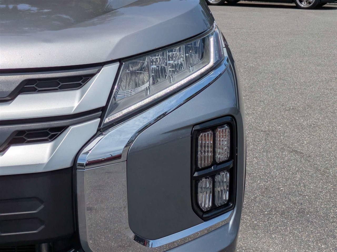 Mitsubishi Outlander Sport 2.0 ES CVT 2021