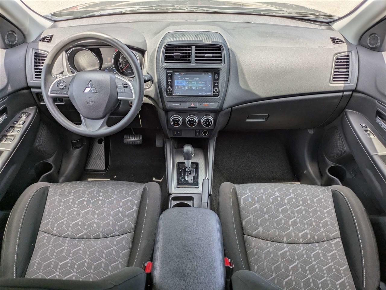 Mitsubishi Outlander Sport 2.0 ES CVT 2021