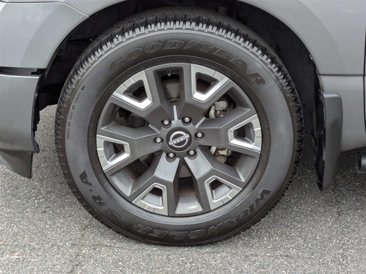 Nissan Titan SV Crew Cab 2WD 2021