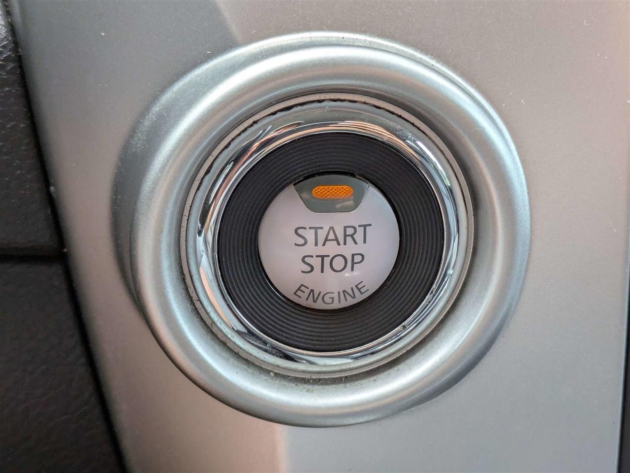 Nissan Titan SV Crew Cab 2WD 2021
