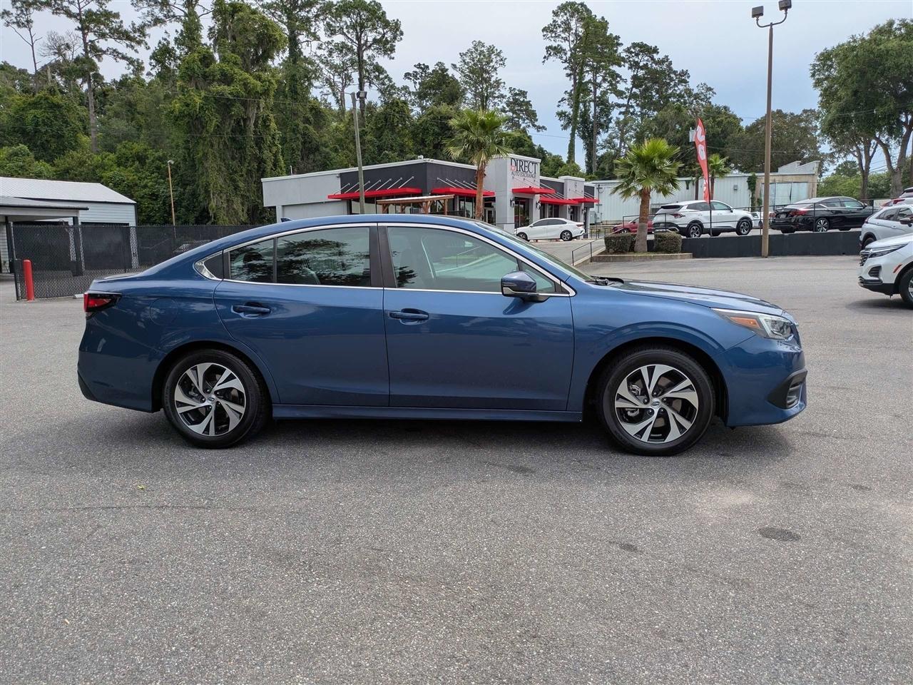 Subaru Legacy Premium 2022