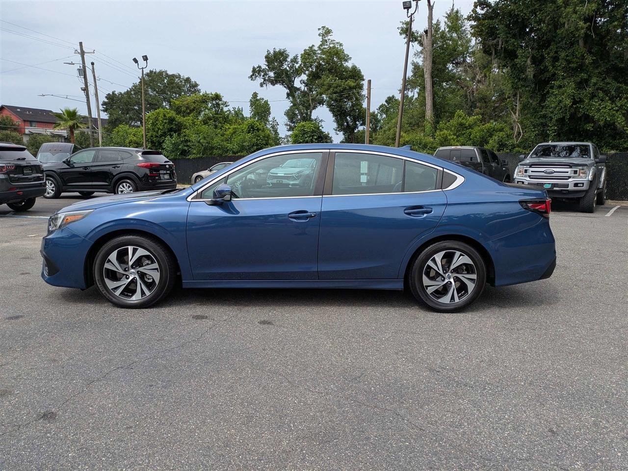 Subaru Legacy Premium 2022