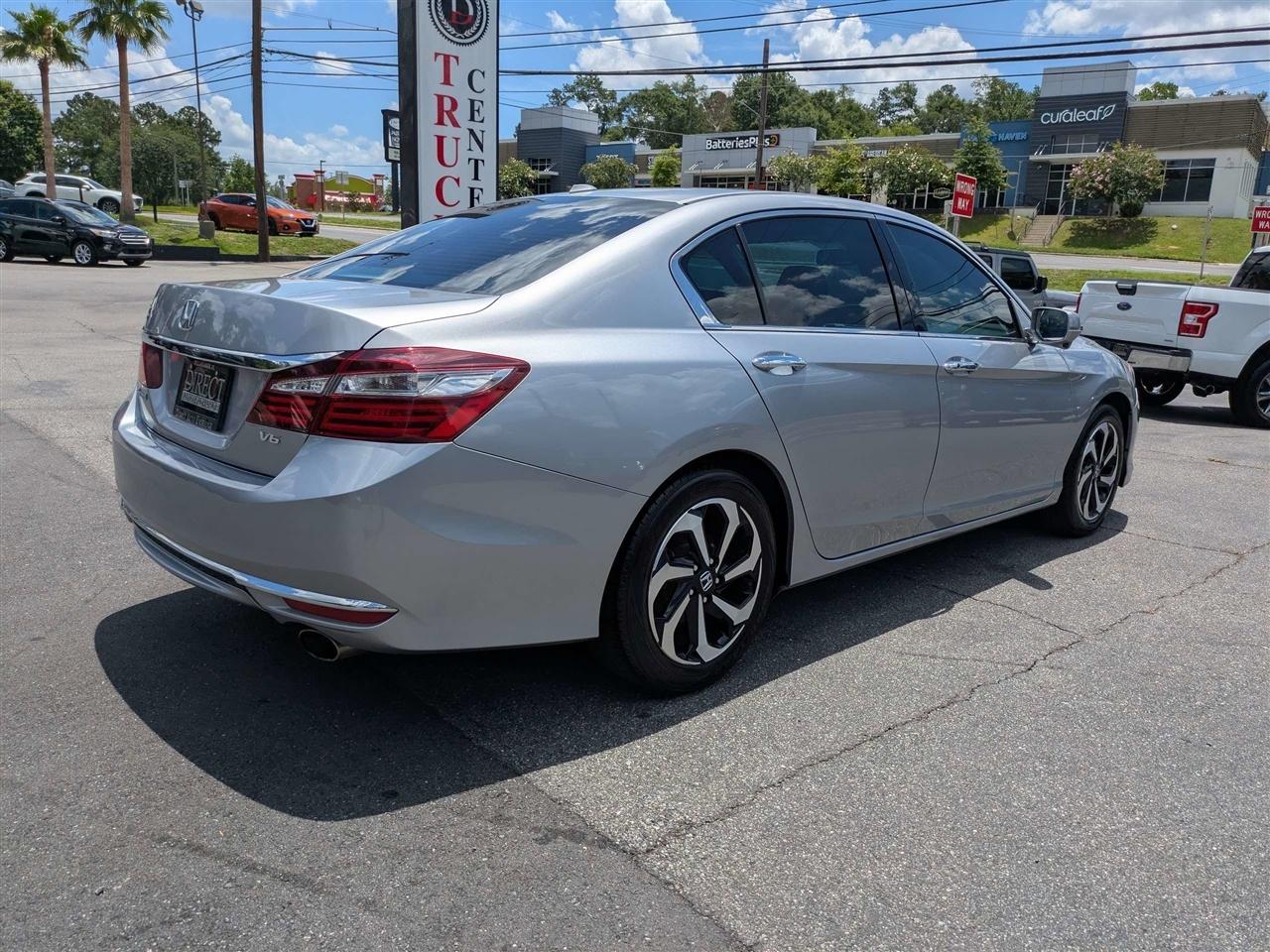 Honda Accord EX-L Sedan V6 6-Spd AT 2017
