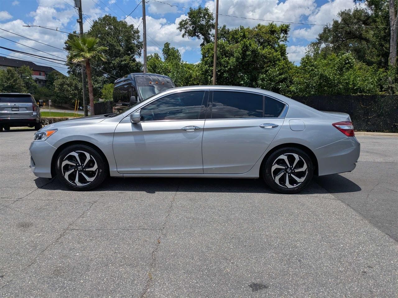 Honda Accord EX-L Sedan V6 6-Spd AT 2017