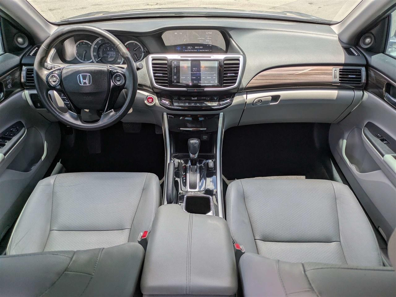 Honda Accord EX-L Sedan V6 6-Spd AT 2017
