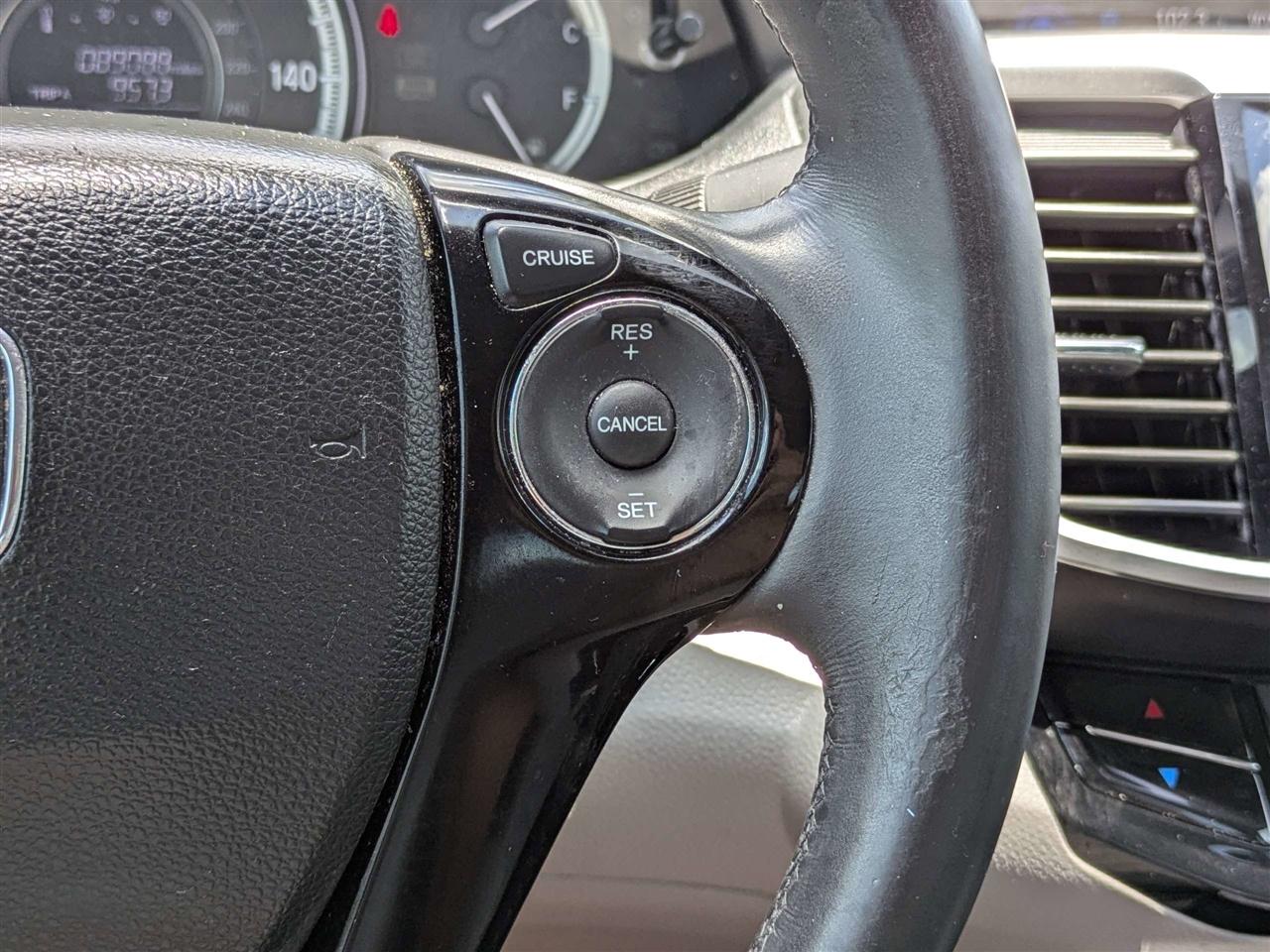 Honda Accord EX-L Sedan V6 6-Spd AT 2017
