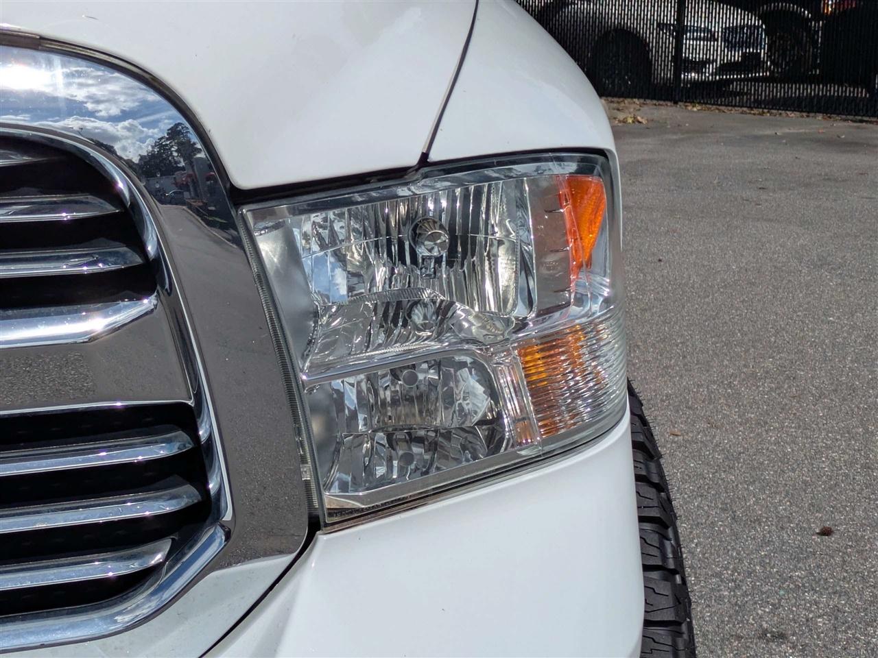 RAM 1500 SLT Crew Cab SWB 2WD 2017