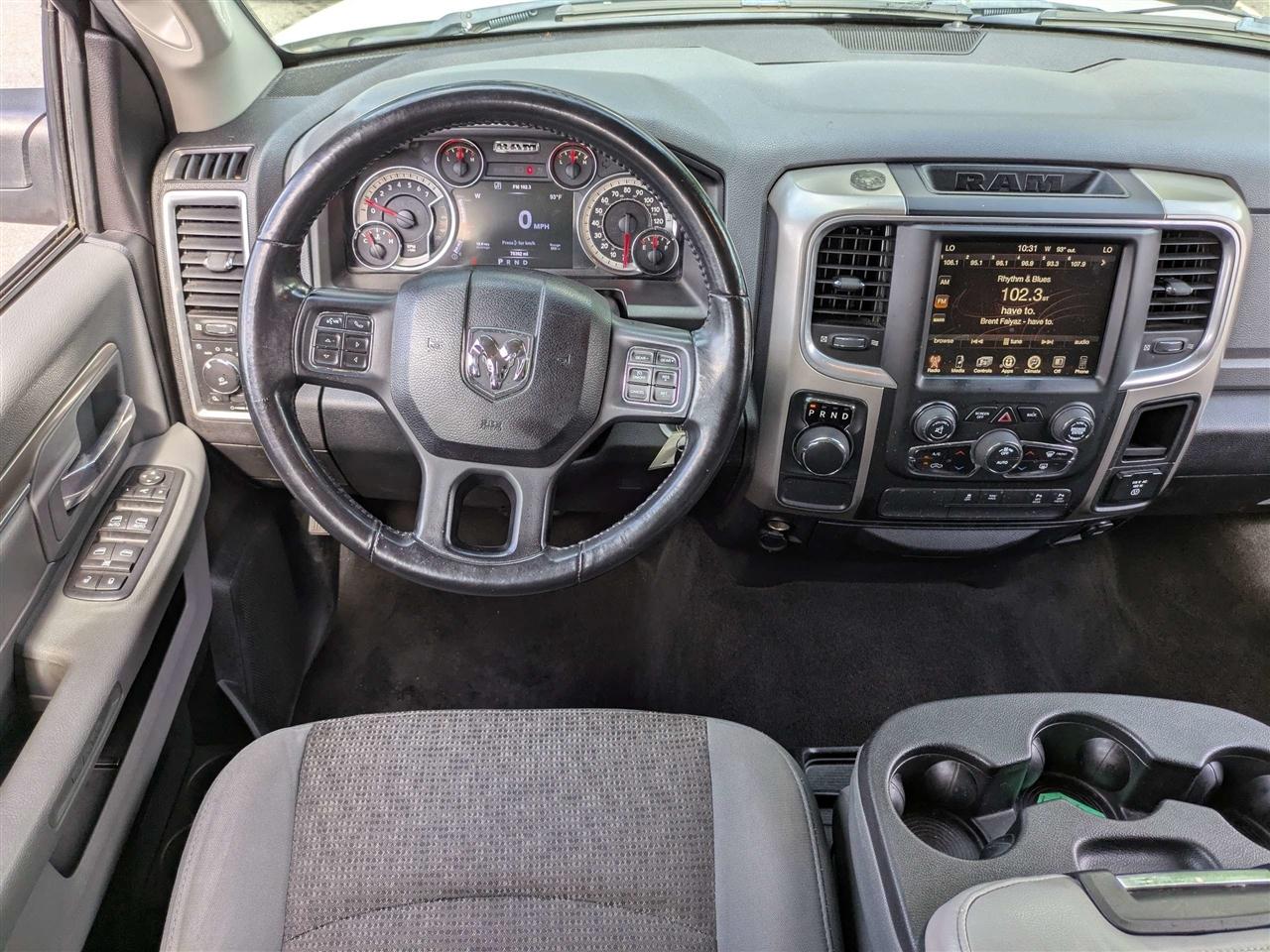 RAM 1500 SLT Crew Cab SWB 2WD 2017