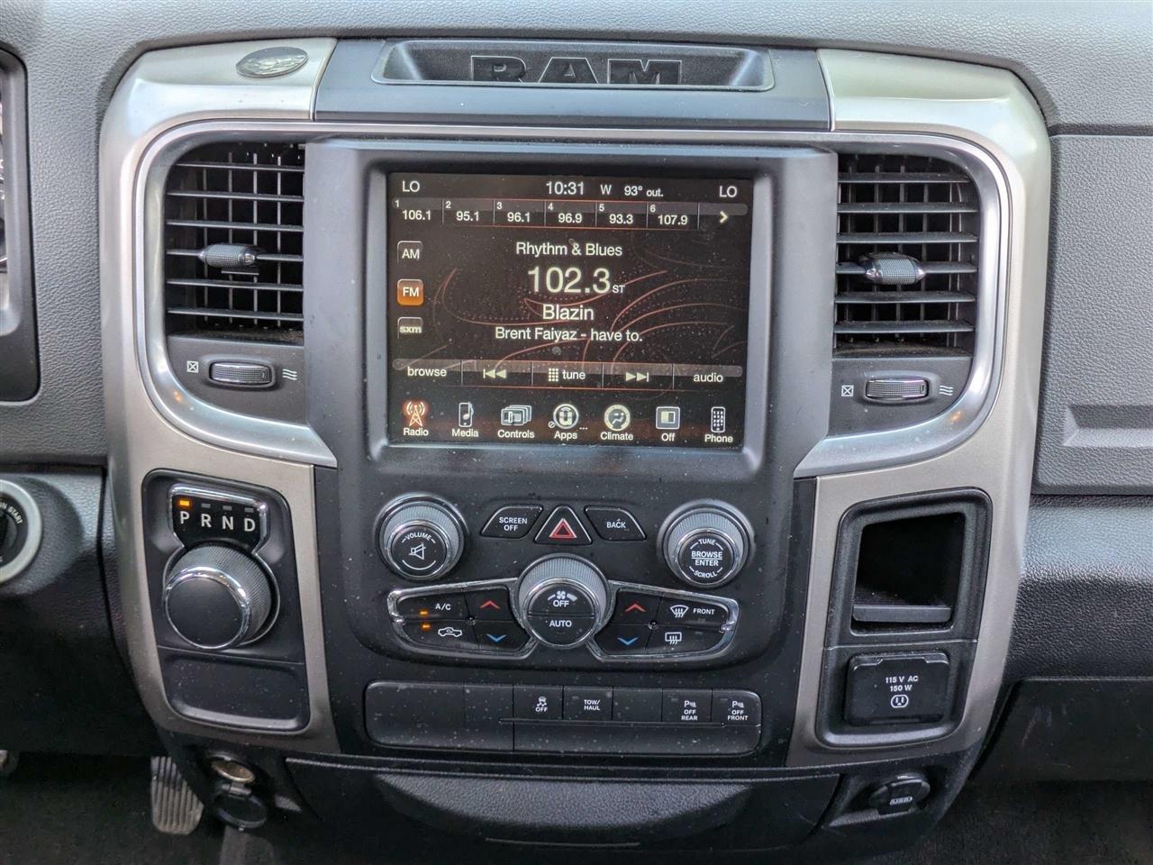 RAM 1500 SLT Crew Cab SWB 2WD 2017