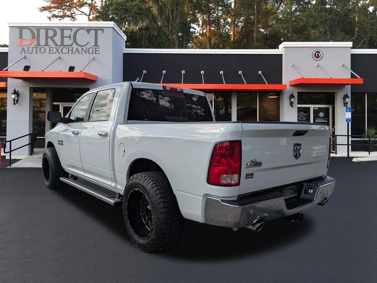 RAM 1500 SLT Crew Cab SWB 2WD 2017