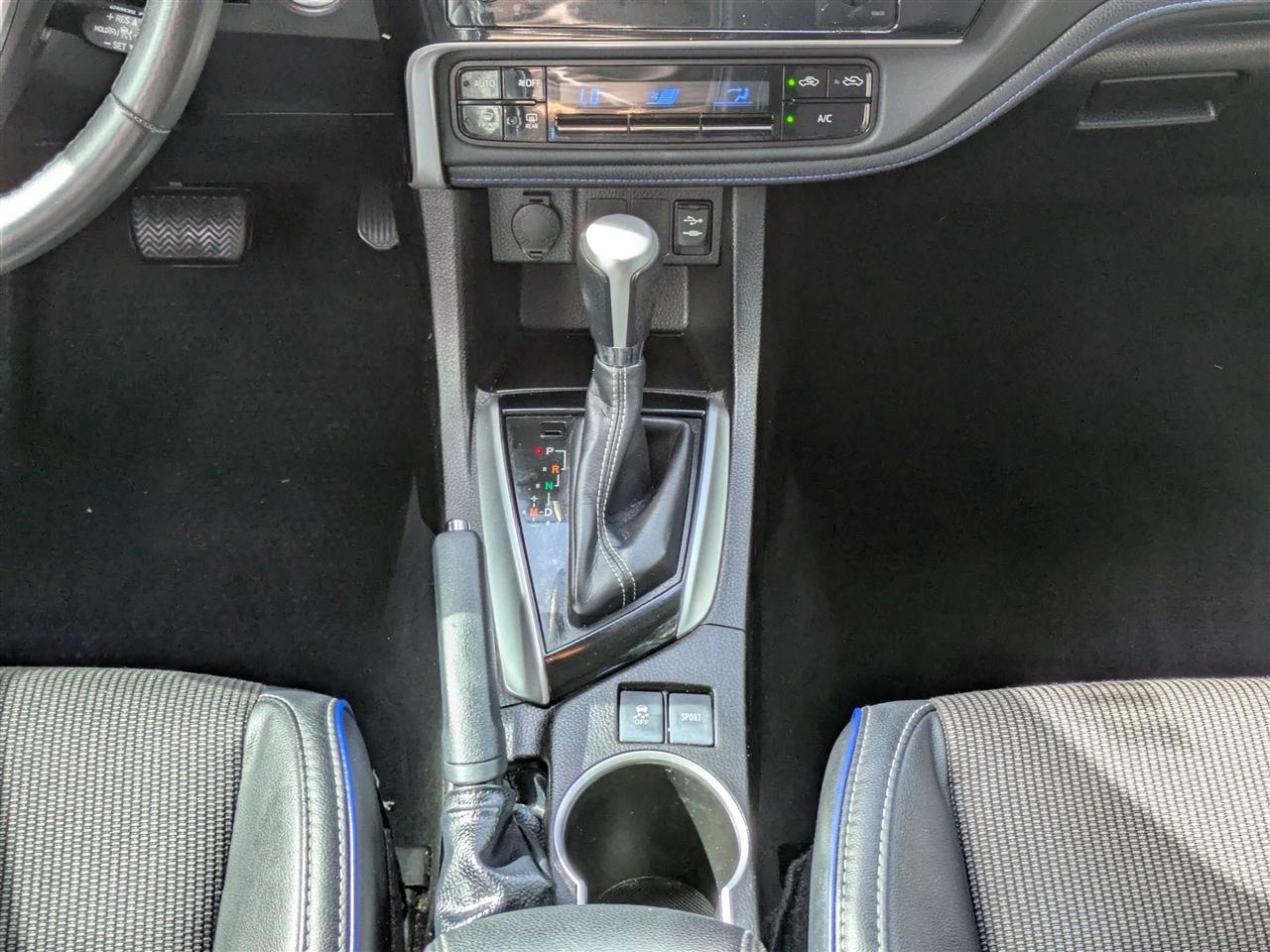 Toyota Corolla SE 6M 2017
