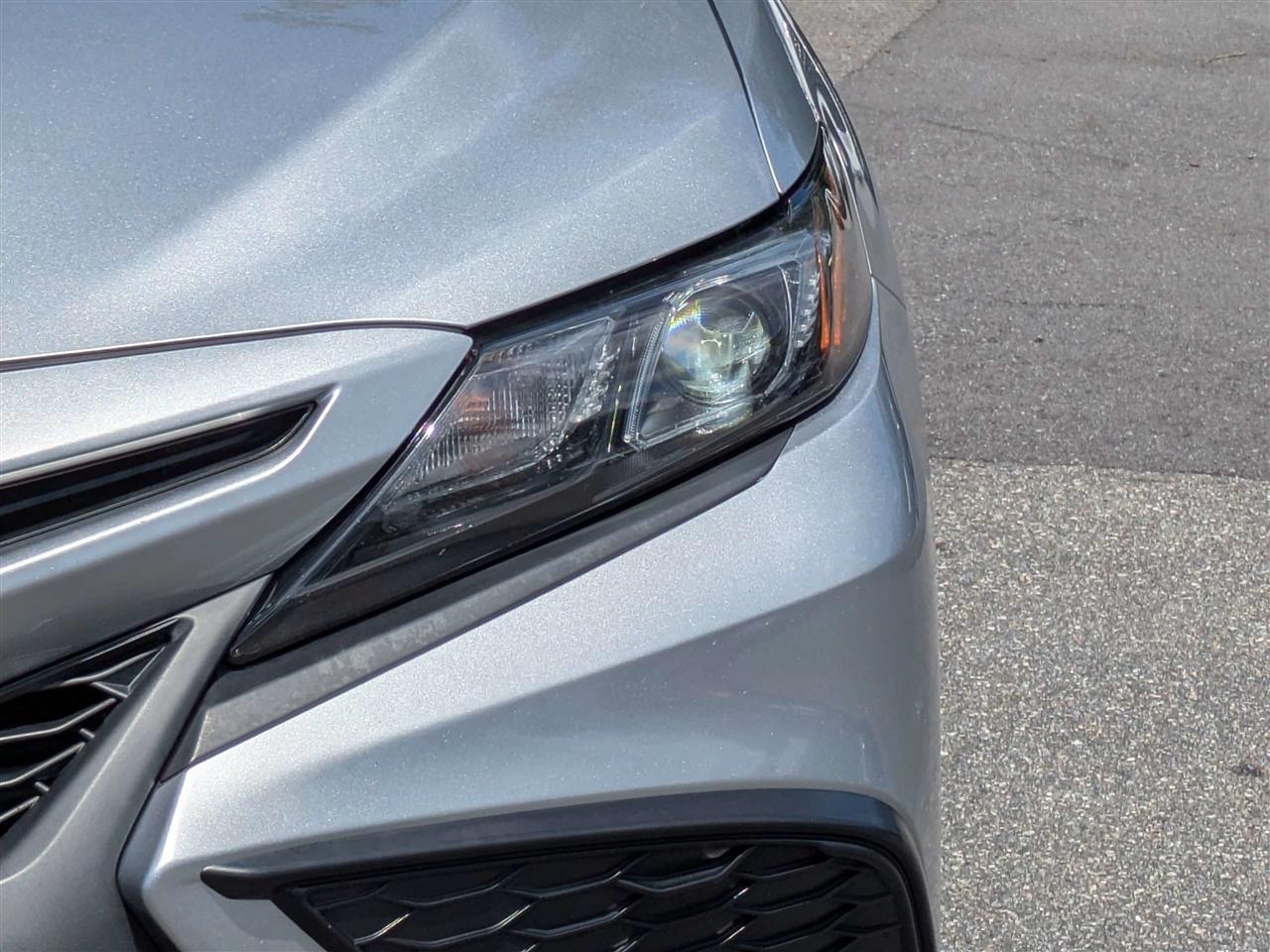 Toyota Camry SE 2022