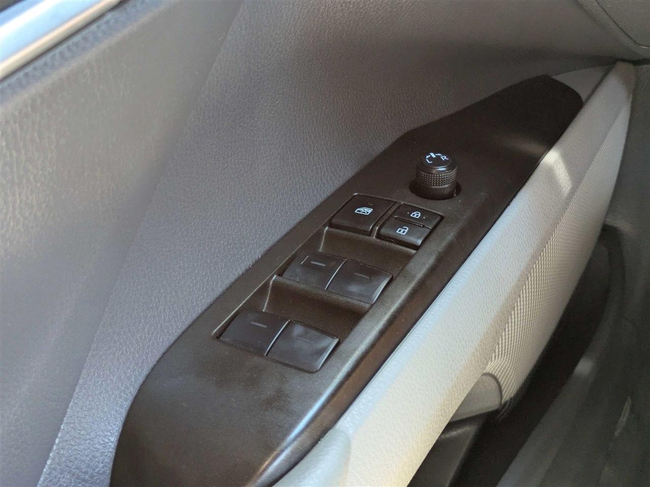 Toyota Camry SE 2022