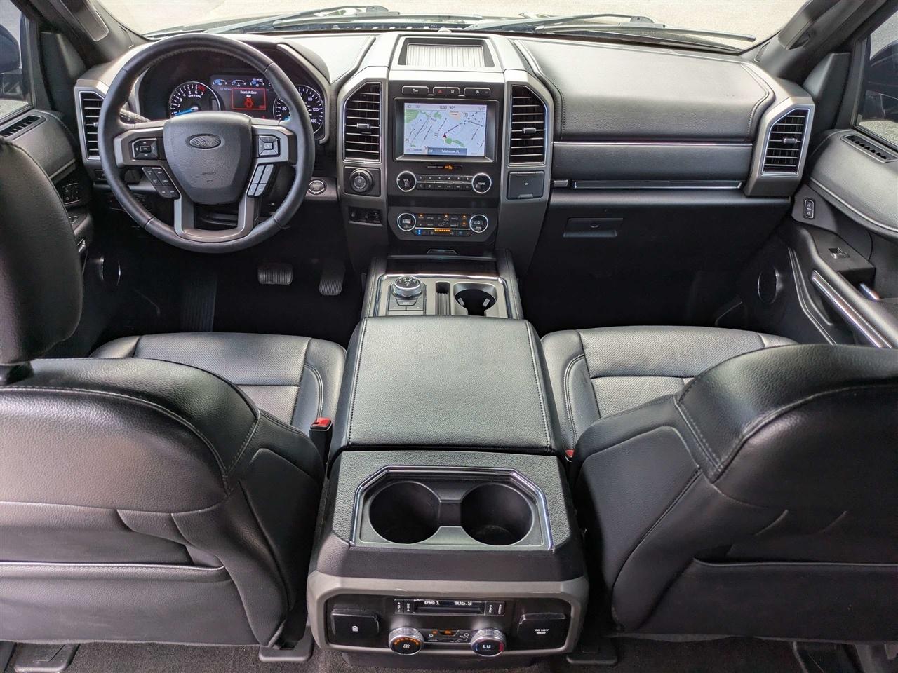 Ford Expedition XLT 2020