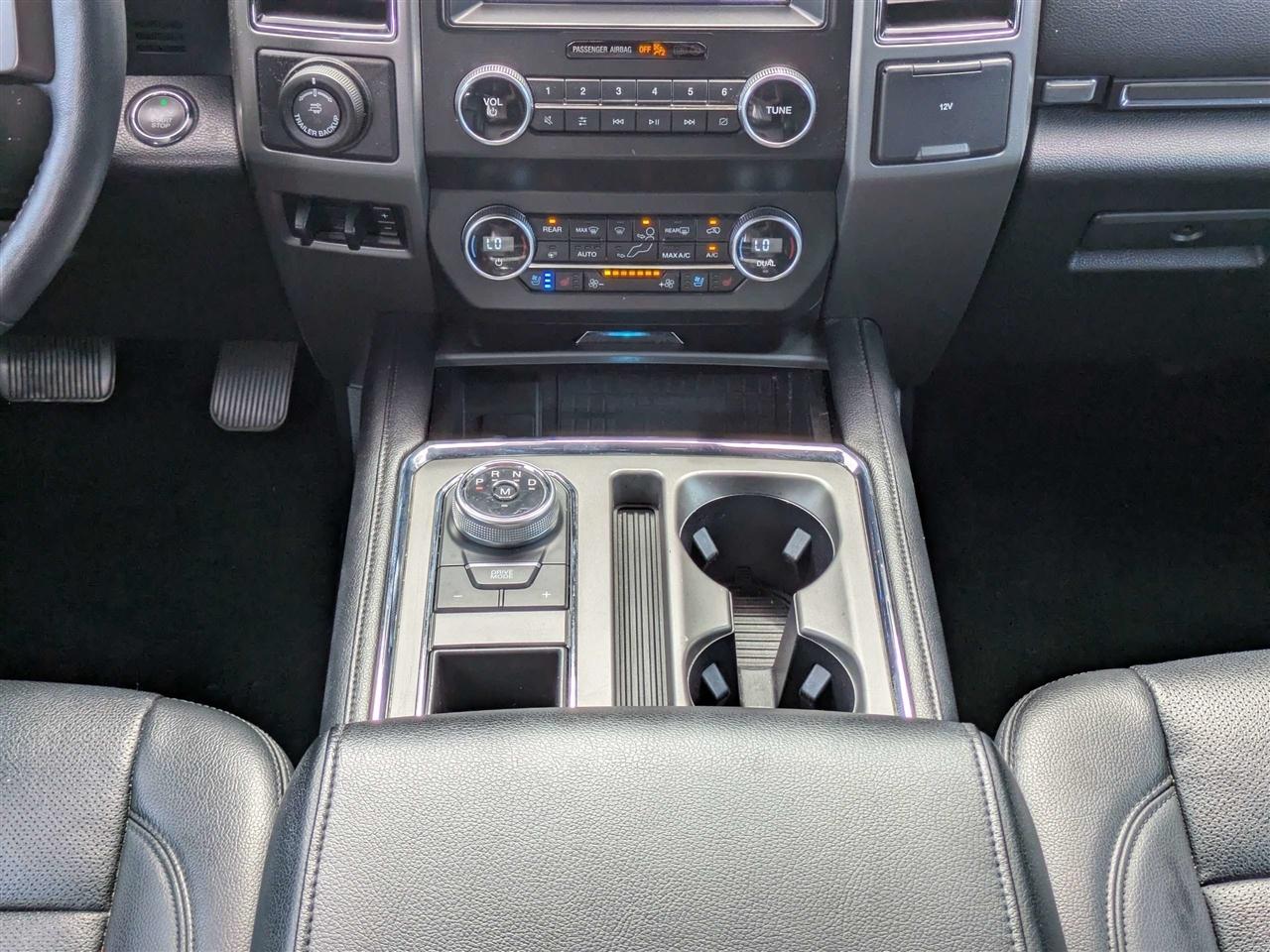Ford Expedition XLT 2020
