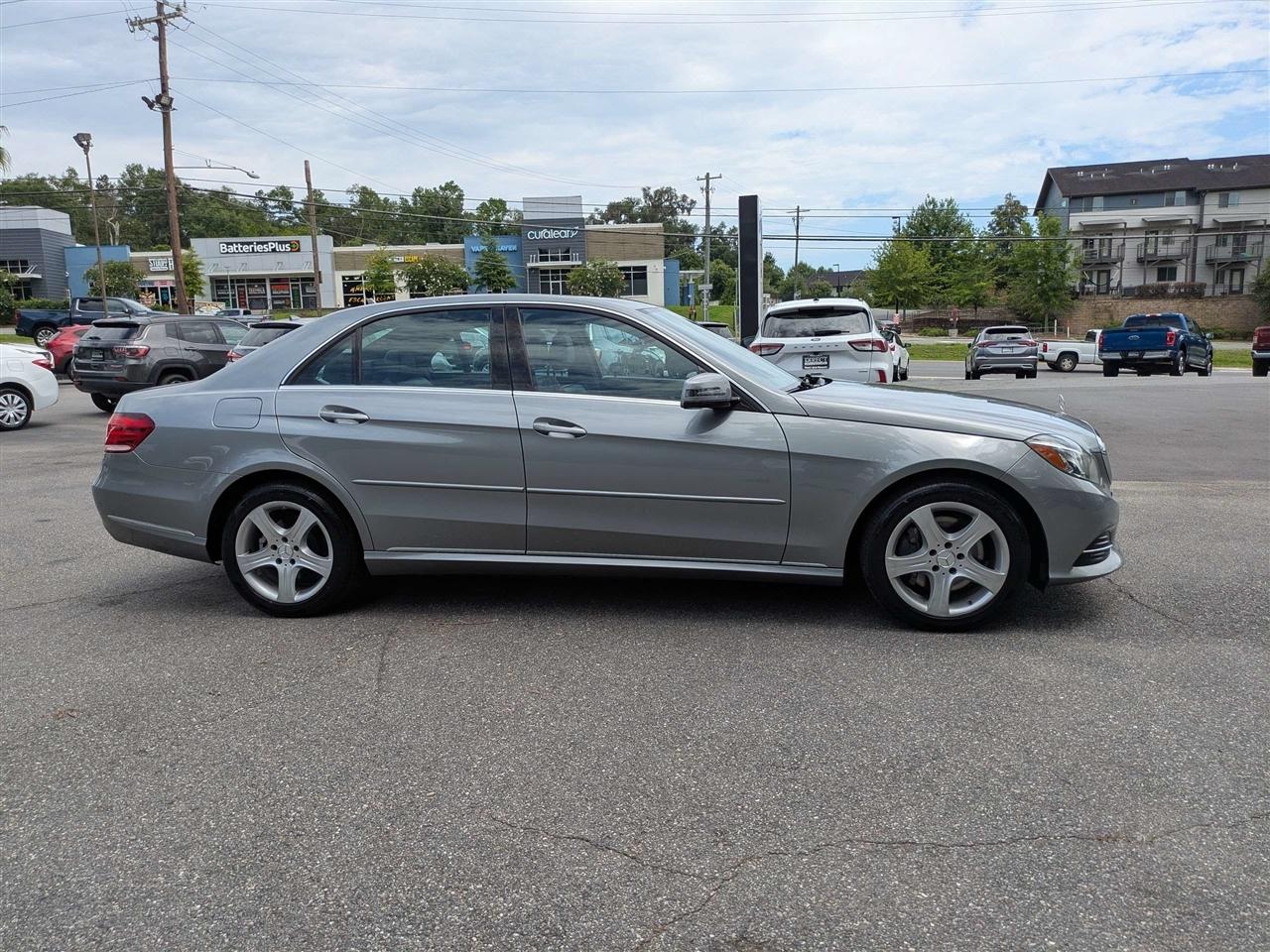 Mercedes-Benz E-Class E350 4MATIC Sedan 2014