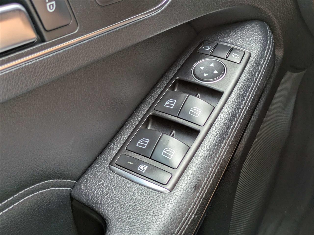 Mercedes-Benz E-Class E350 4MATIC Sedan 2014
