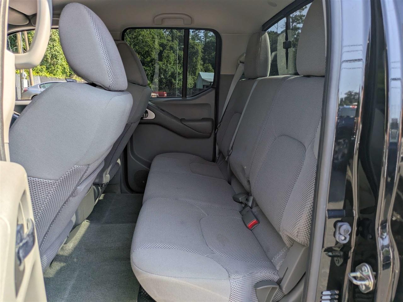 Nissan Frontier S Crew Cab 6MT 2WD 2017