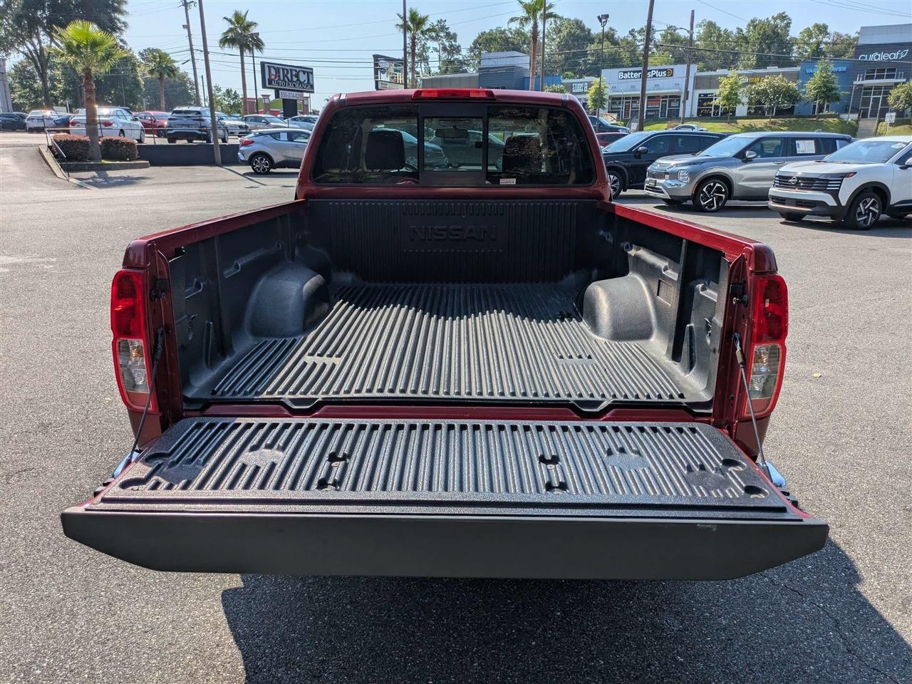 Nissan Frontier SV King Cab I4 5MT 2WD 2017