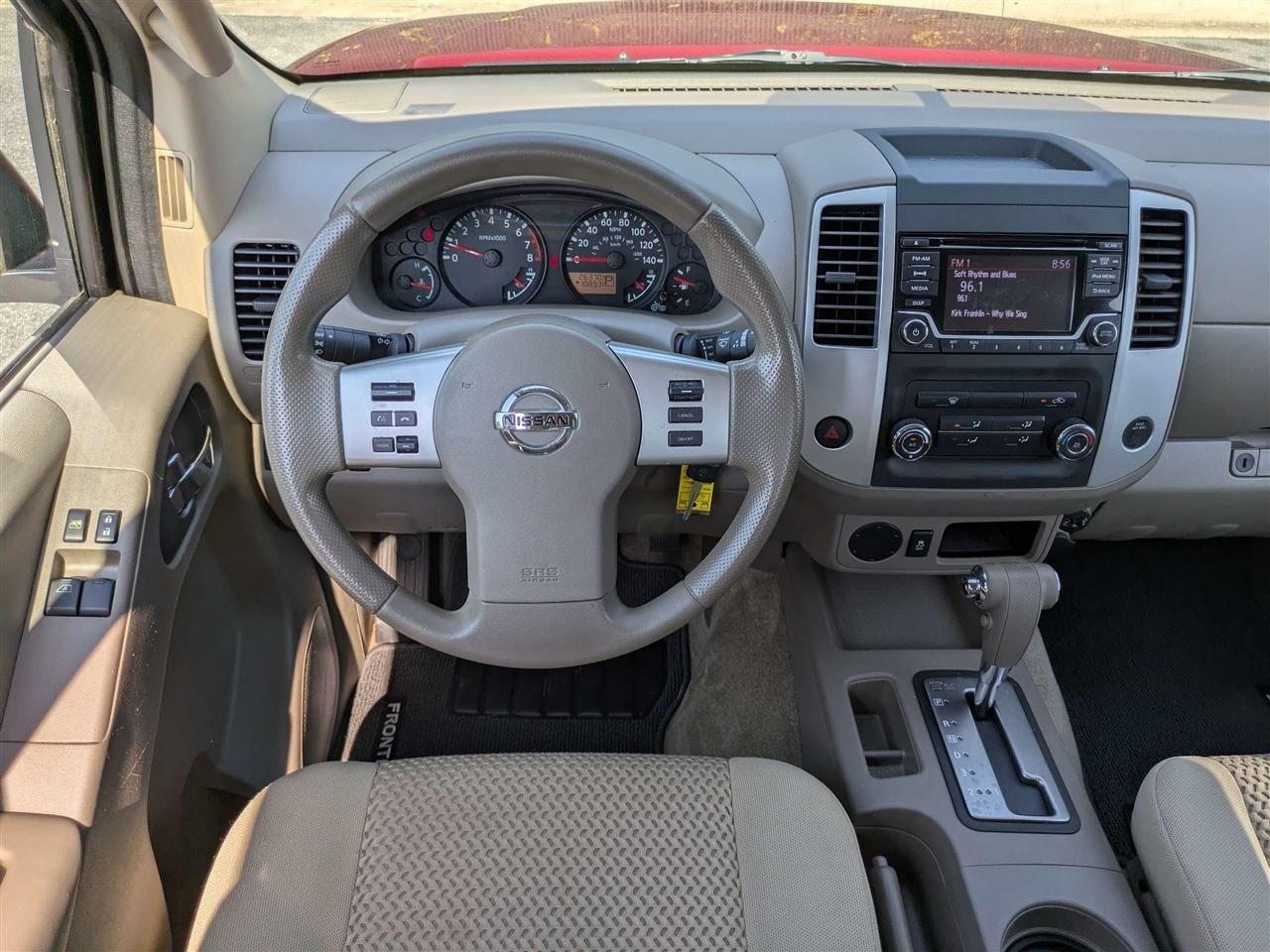 Nissan Frontier SV King Cab I4 5MT 2WD 2017