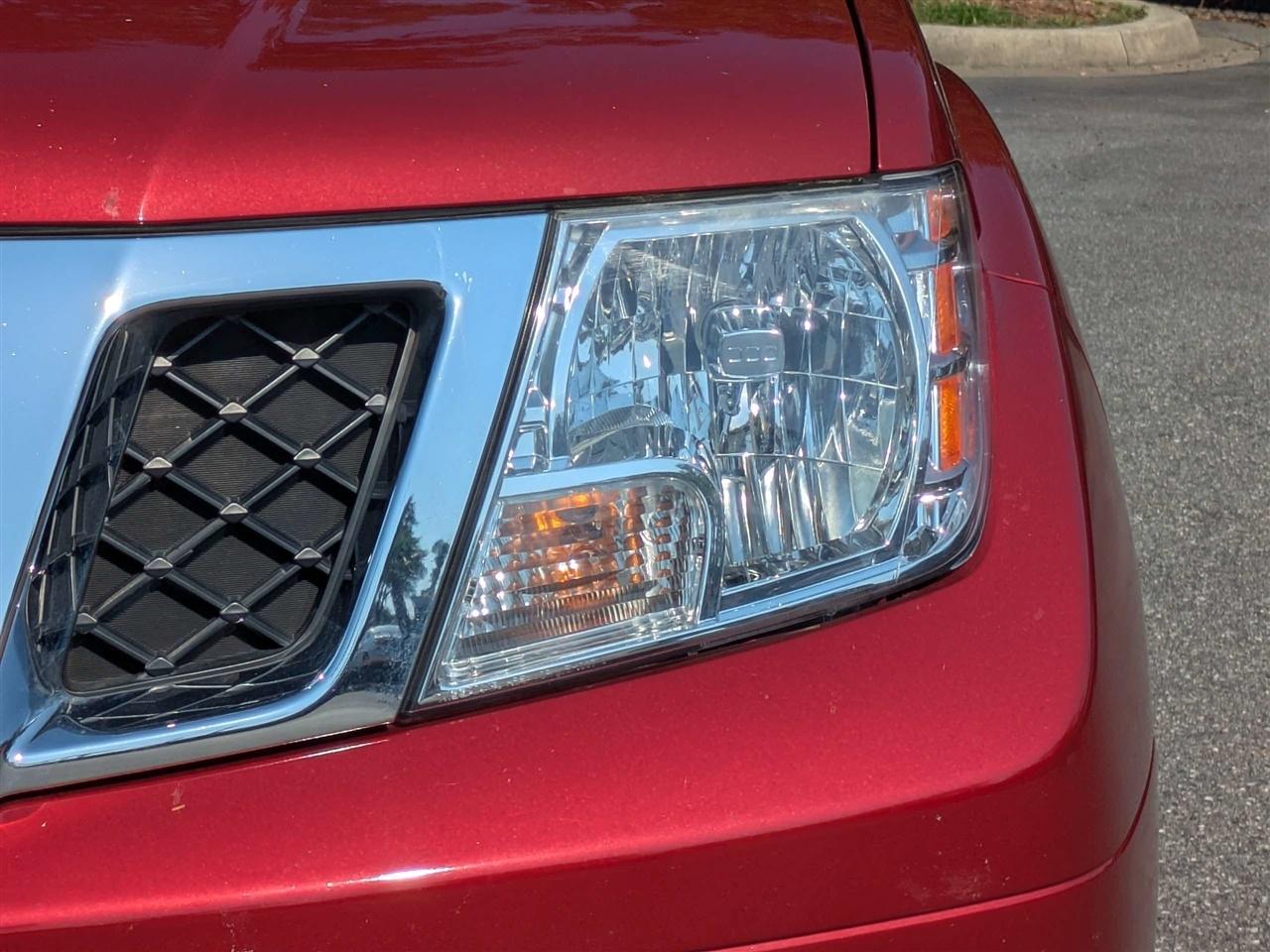 Nissan Frontier SV King Cab I4 5MT 2WD 2017