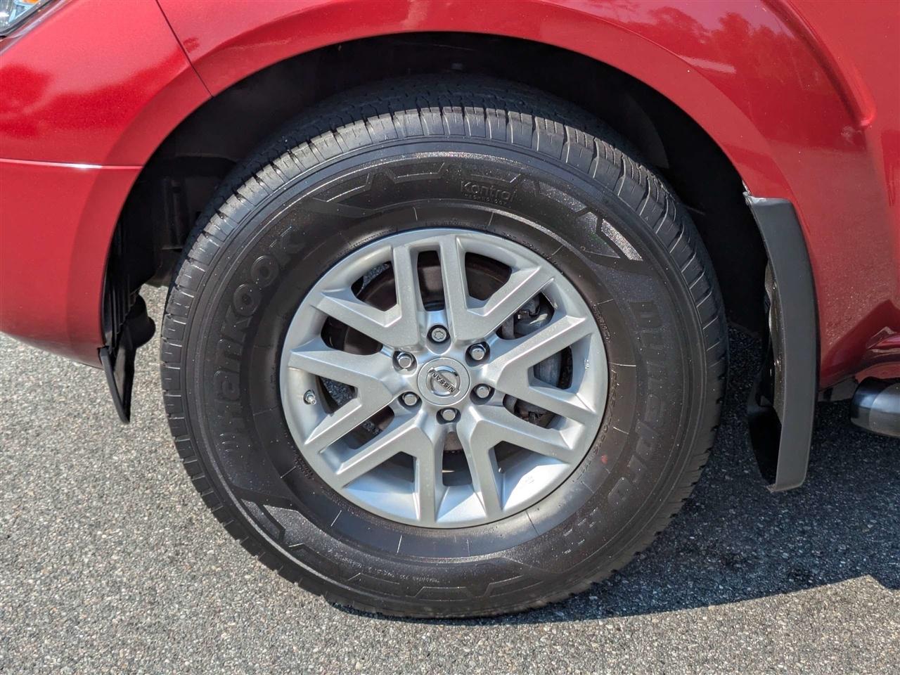 Nissan Frontier SV King Cab I4 5MT 2WD 2017