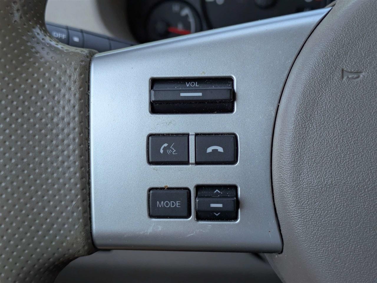 Nissan Frontier SV King Cab I4 5MT 2WD 2017