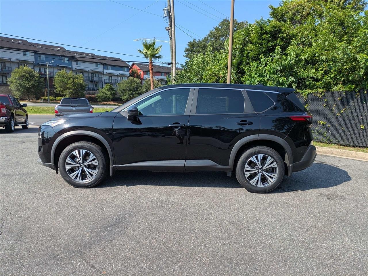 Nissan Rogue SV 2023