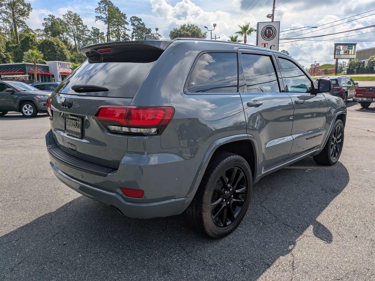 Jeep Grand Cherokee Laredo 2WD 2020