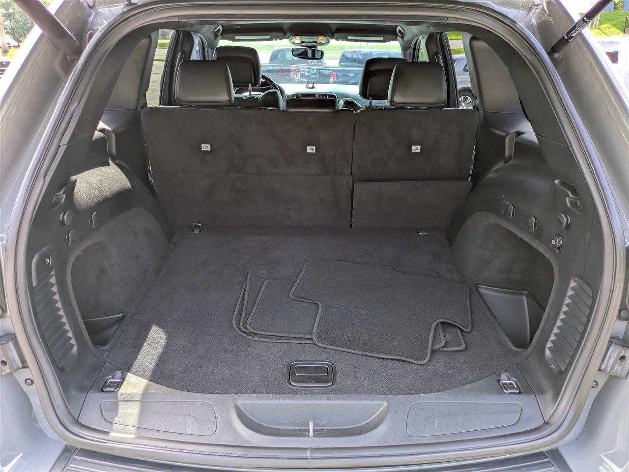 Jeep Grand Cherokee Laredo 2WD 2020