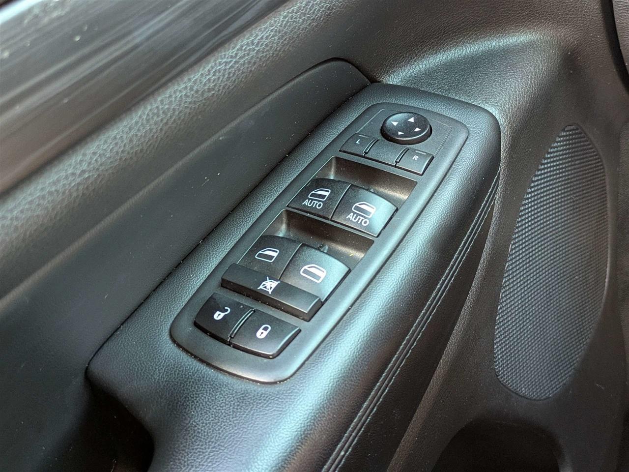 Jeep Grand Cherokee Laredo 2WD 2020