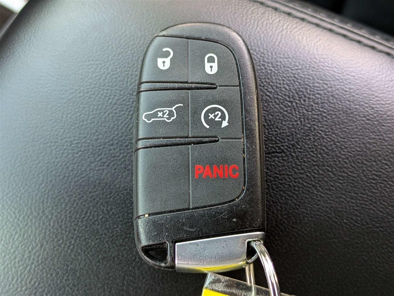 Jeep Grand Cherokee Laredo 2WD 2020