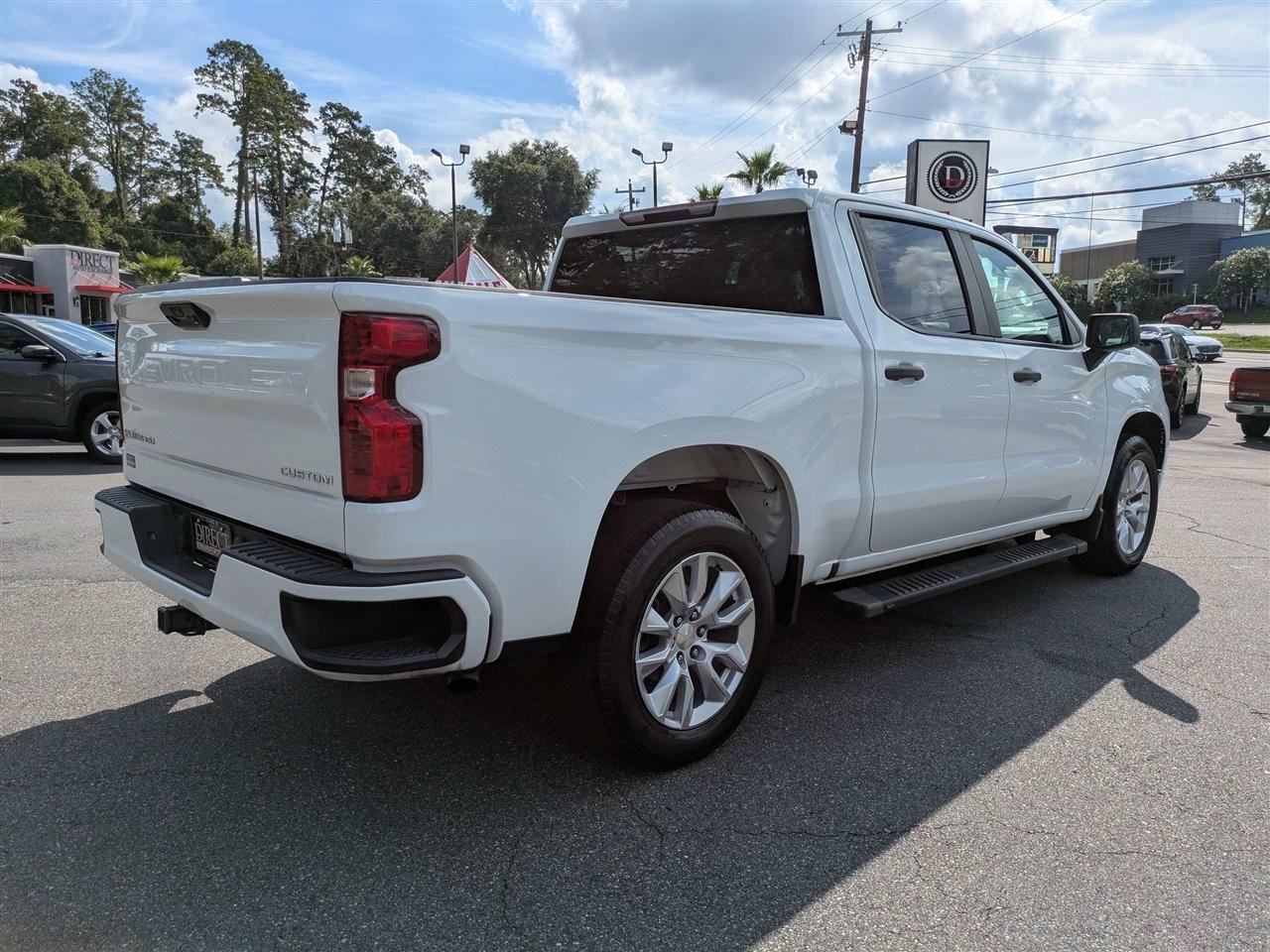Chevrolet Silverado 1500 Custom Crew Cab 2WD 2022
