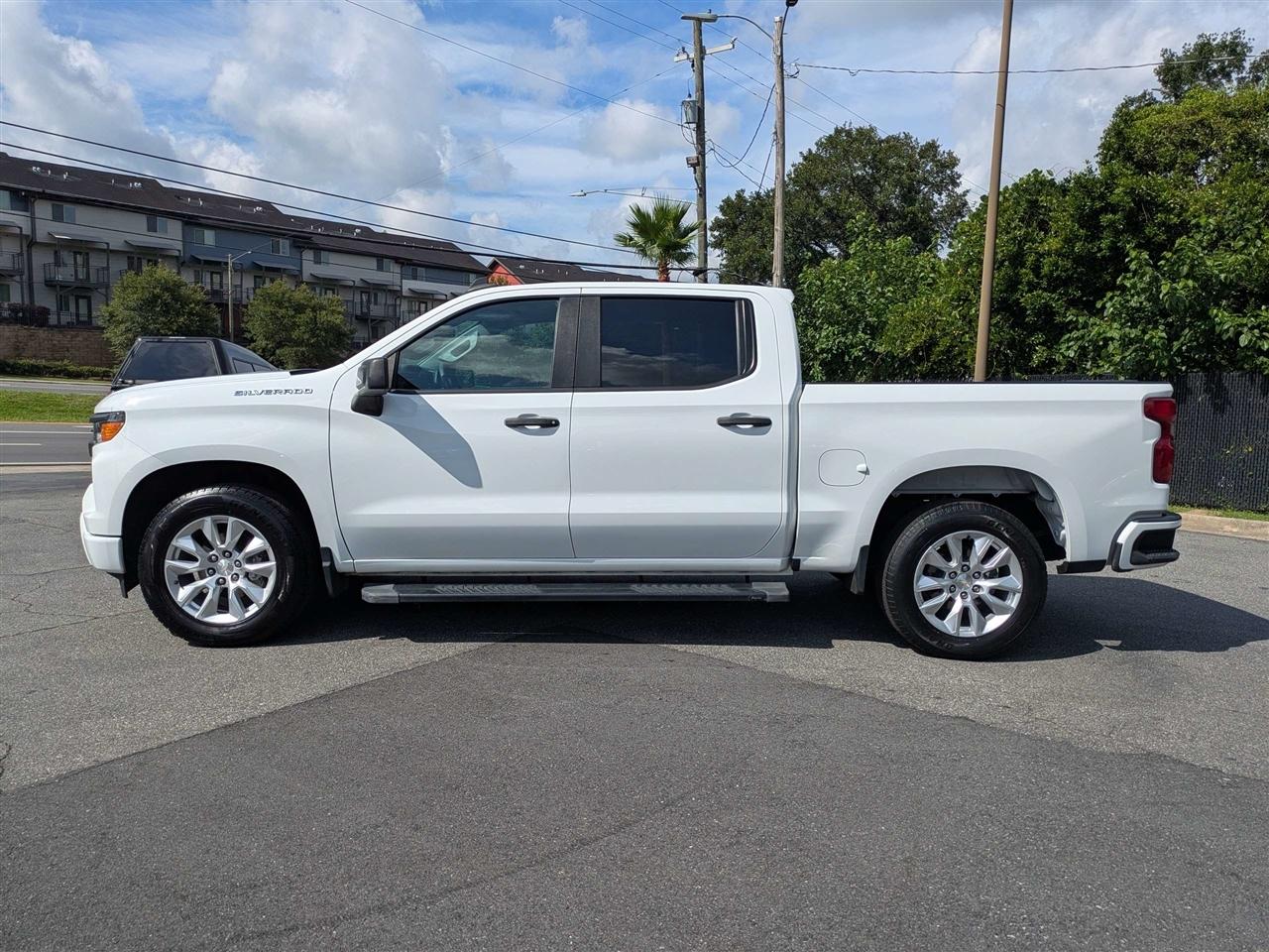 Chevrolet Silverado 1500 Custom Crew Cab 2WD 2022