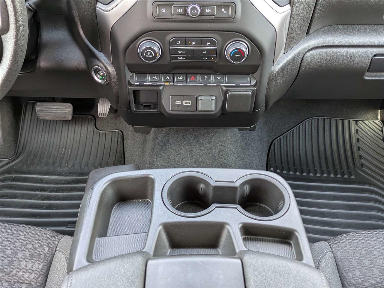 2022 Chevrolet Silverado 1500 Custom - Photo 19