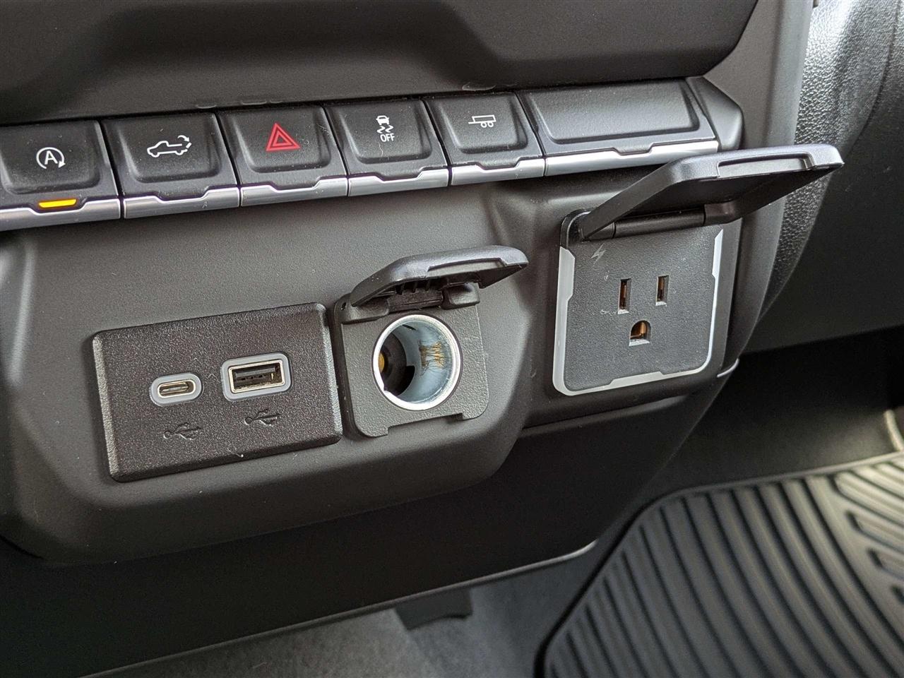 2022 Chevrolet Silverado 1500 Custom - Photo 21