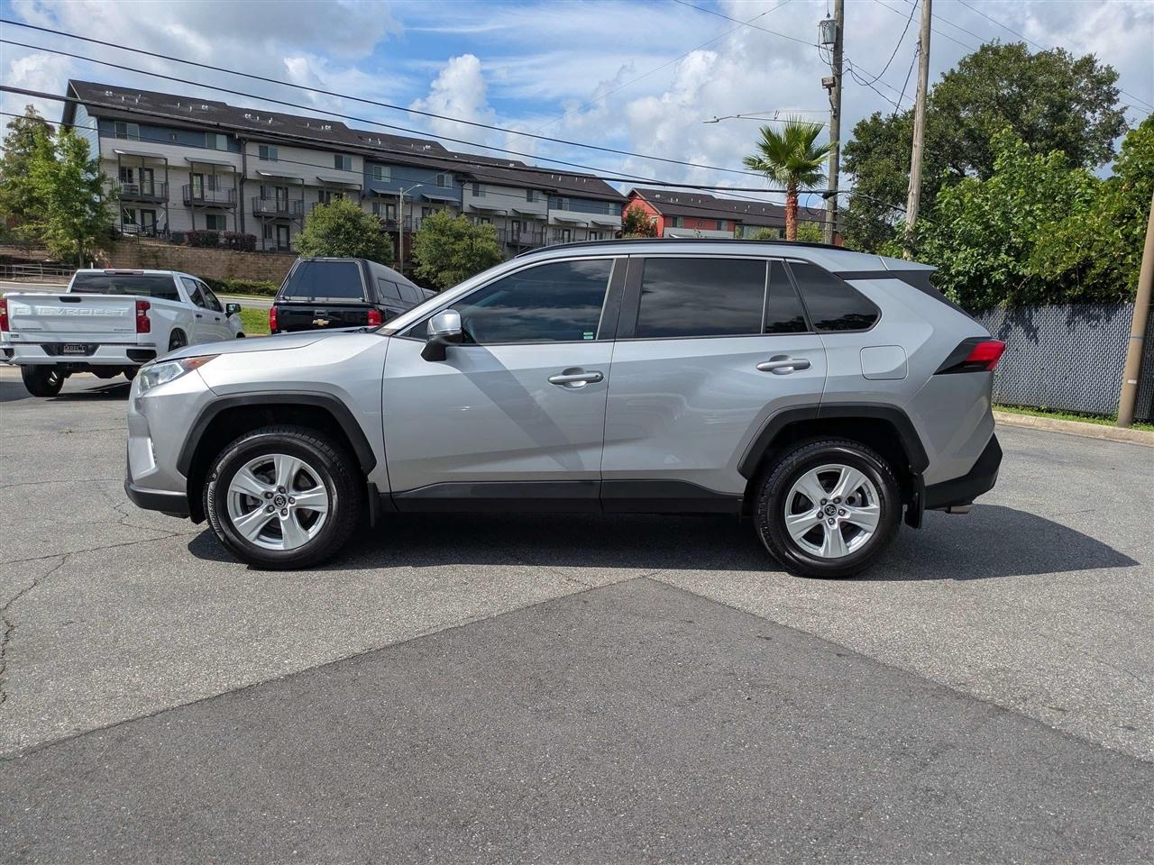 Toyota RAV4 XLE 2019
