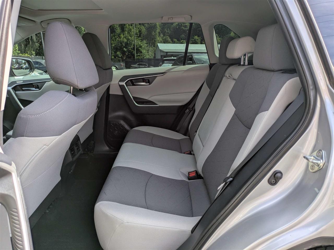 Toyota RAV4 XLE 2019