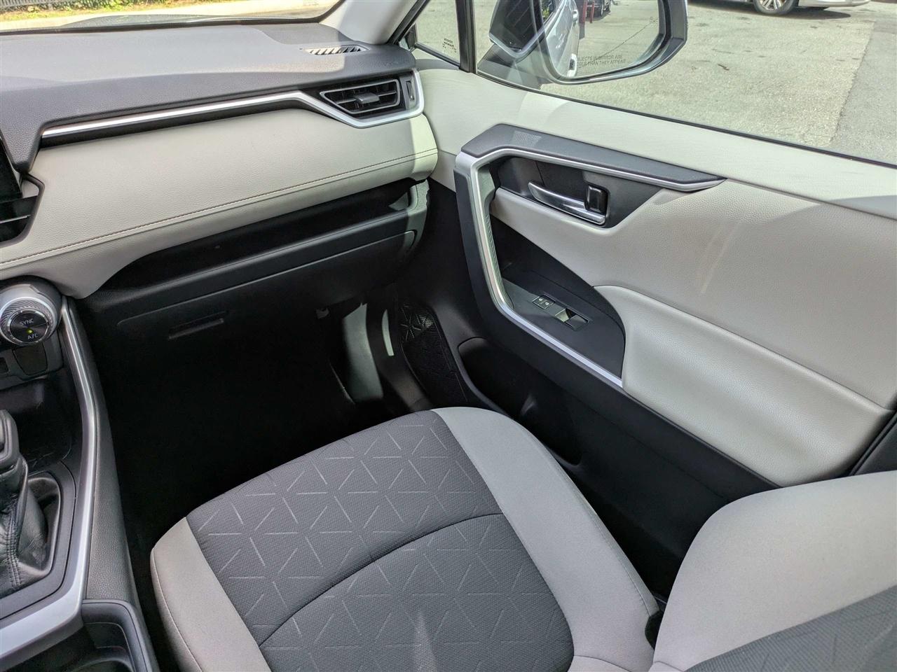 Toyota RAV4 XLE 2019