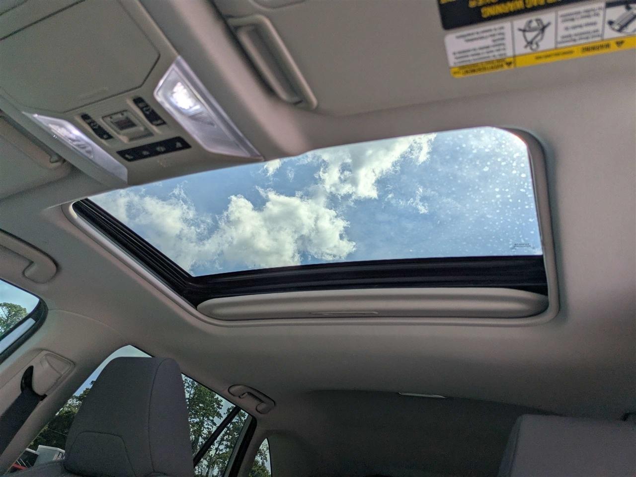 Toyota RAV4 XLE 2019