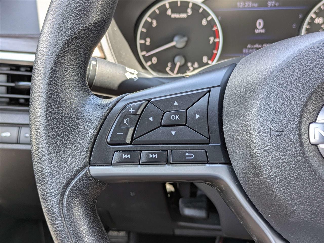 Nissan Altima 2.5 SV 2024