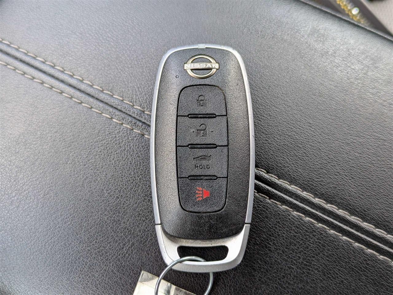 Nissan Sentra SV 2025