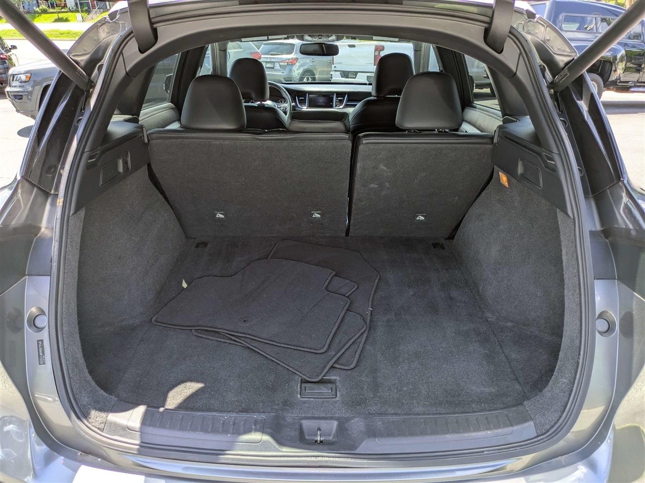 Infiniti QX50 LUXE 2021