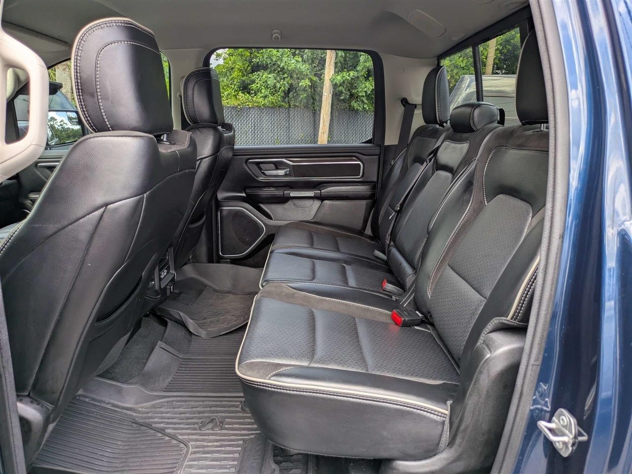 RAM 1500 Laramie Crew Cab SWB 2WD 2022