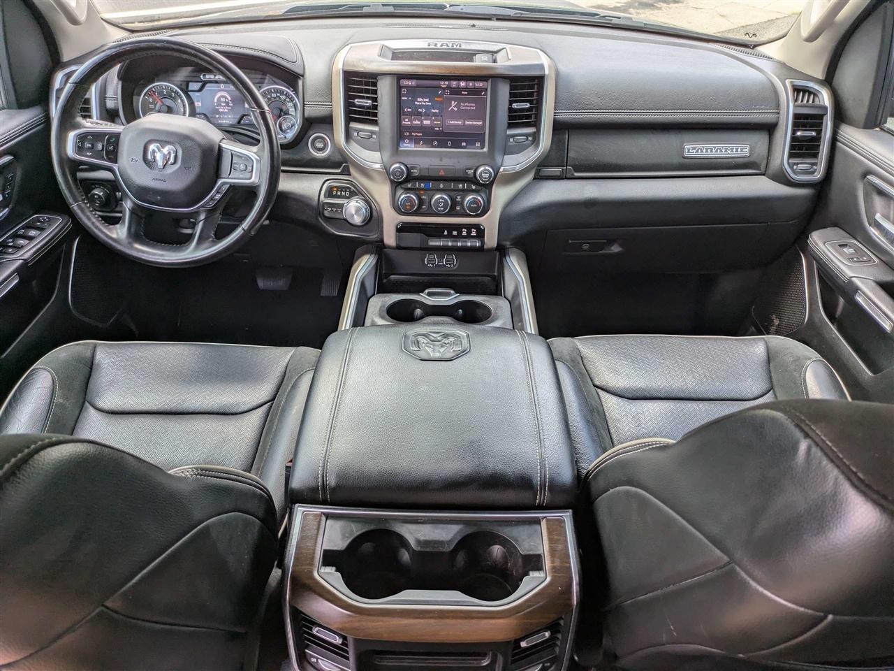 RAM 1500 Laramie Crew Cab SWB 2WD 2022