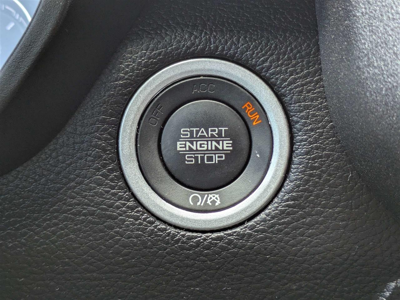 RAM 1500 Big Horn Crew Cab SWB 4WD 2024