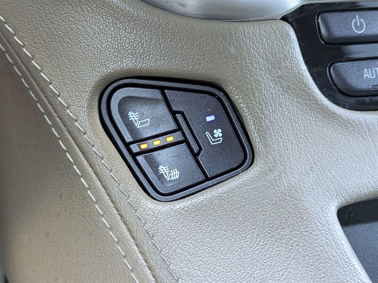 GMC Yukon SLT 2WD 2020